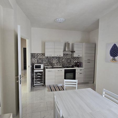 Casa Francesca 2 Lofty Apartment Castellammare del Golfo Exterior photo