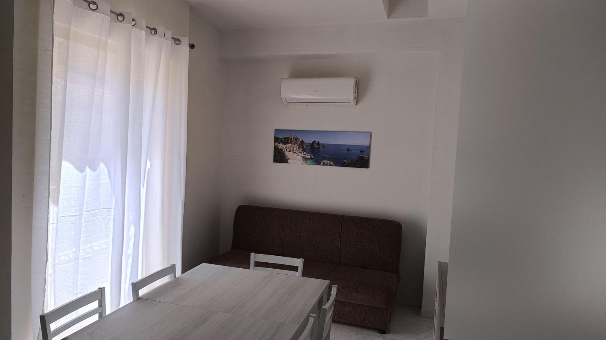 Casa Francesca 2 Lofty Apartment Castellammare del Golfo Exterior photo